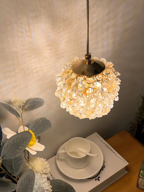 Moderne Kristall-Pendelleuchte mit verstellbarem Metallkabel - vue 5 sur 12
