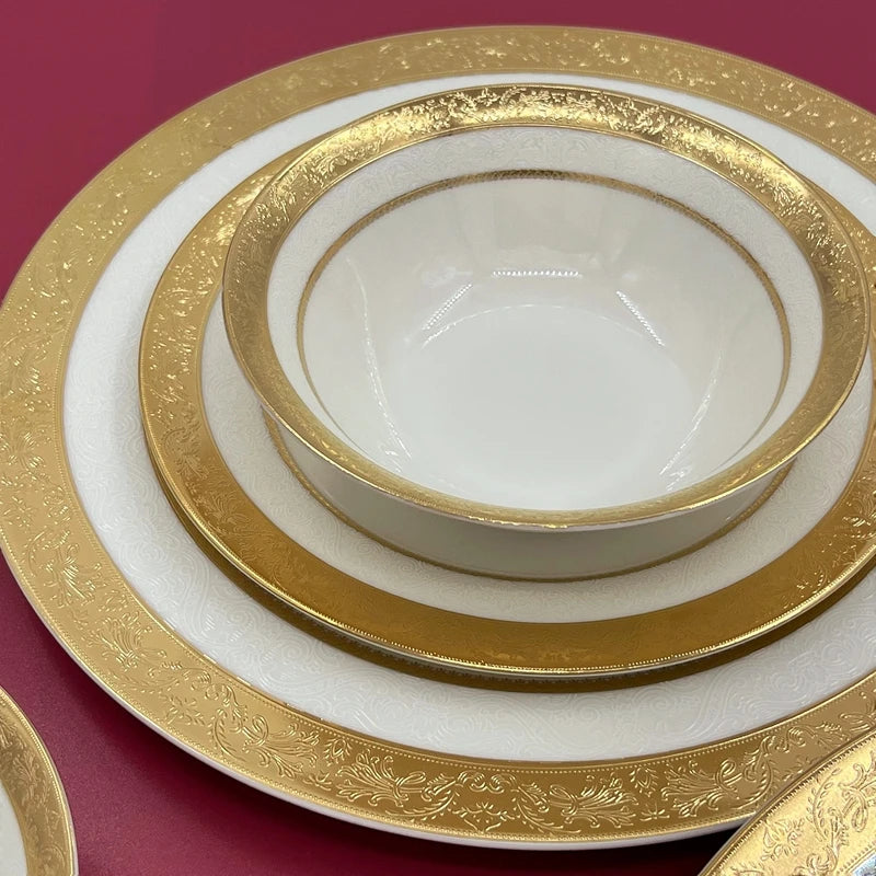 Assiette porcelaine style palais relief steak décor européen - vue 2 sur 5