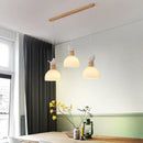 LED-Pendelleuchte aus Holz mit weißem Glas-Lampenschirm