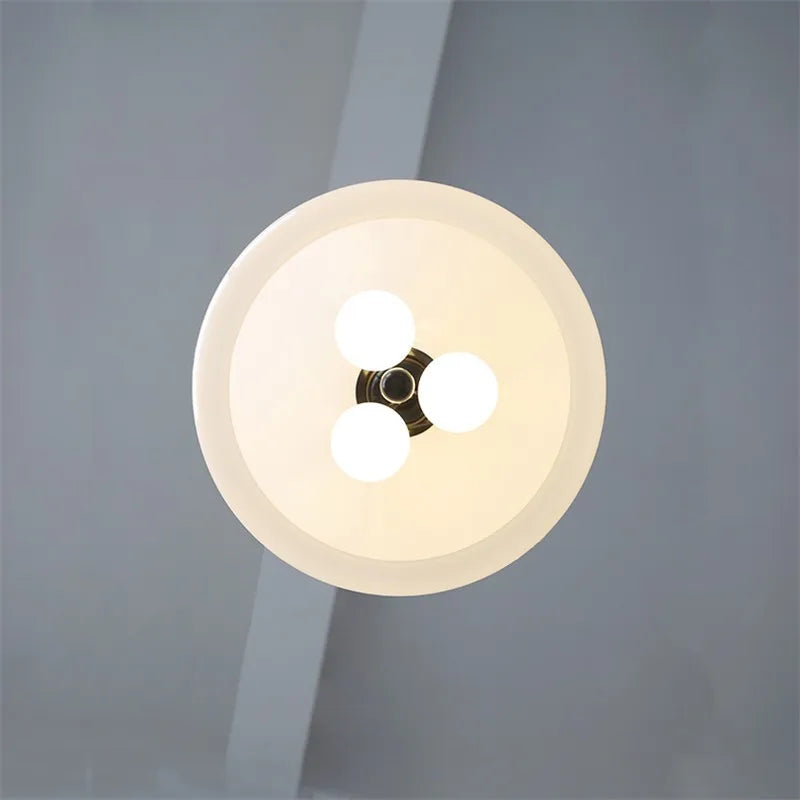 suspension en verre blanc laiteux forme fleur style bauhaus - vue 7 sur 11