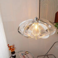 Postmoderne minimalistische Pendelleuchte mit eleganten geometrischen Mustern