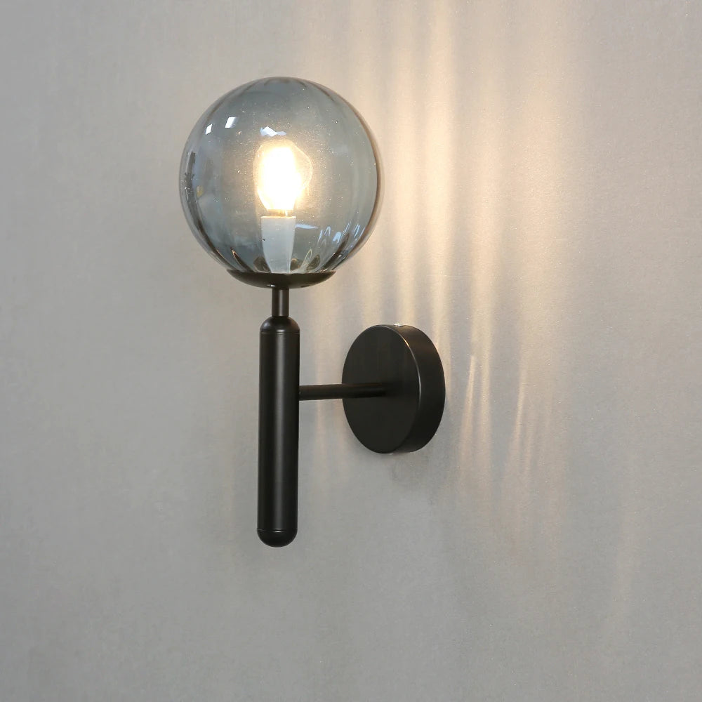 applique moderne nordique avec boule de verre led luminaria - vue 3 sur 14