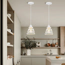 Moderne Retro-Pendelleuchte mit Spiral-Lampenschirm