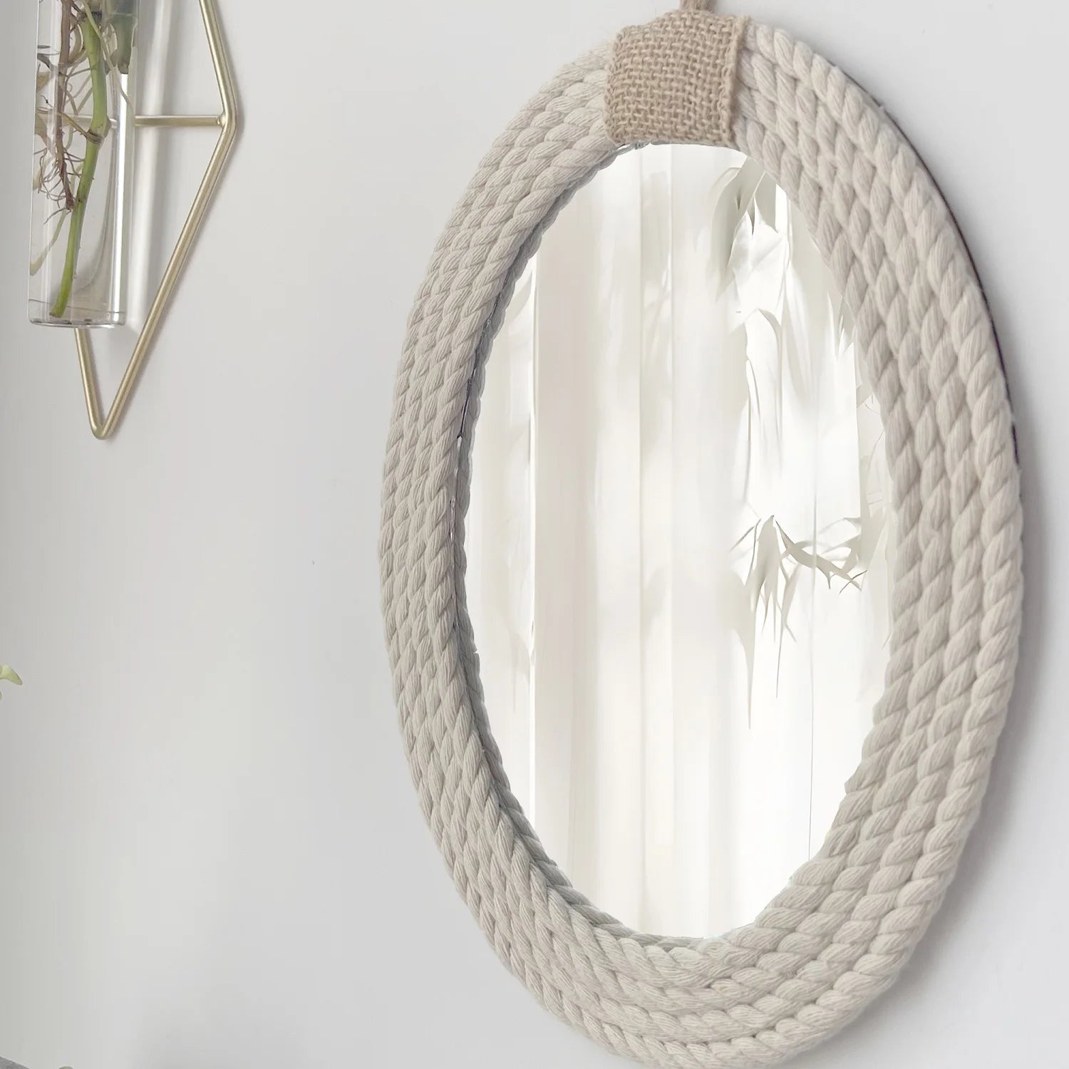miroir ovale en corde style nautique avec frange en macramé - vue 6 sur 7