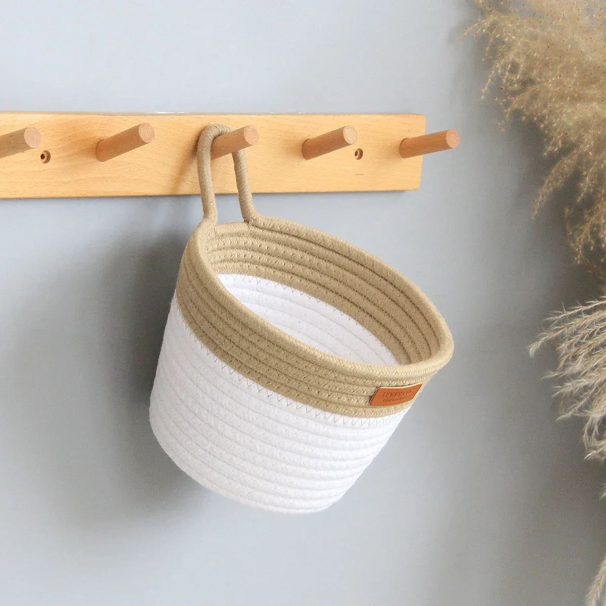 panier moderne en corde tissée pour rangement suspendu - vue 5 sur 8