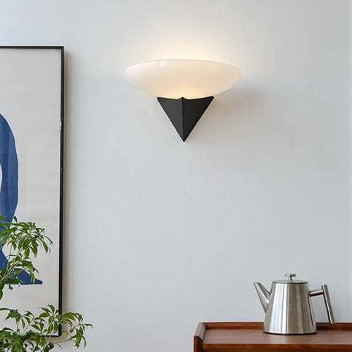 Retro-Wandleuchte aus mattem Glas für die Innendekoration - vue 5 sur 8