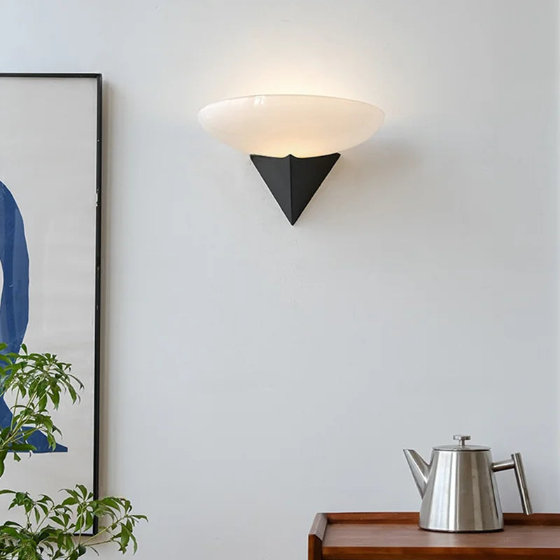Retro-Wandleuchte aus mattem Glas für die Innendekoration - vue 4 sur 8