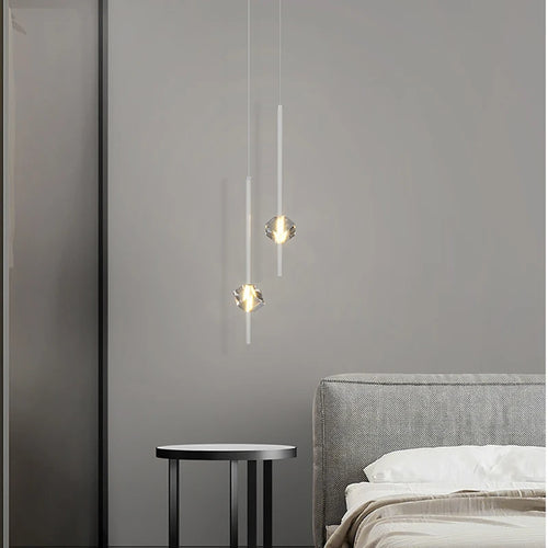 Minimalistische Pendelleuchte mit Kristallwürfel-Dekor - vue 3 sur 12