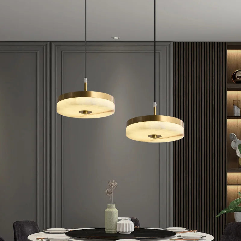 suspension en marbre blanc design en cuivre pour intérieur élégant - vue 4 sur 7