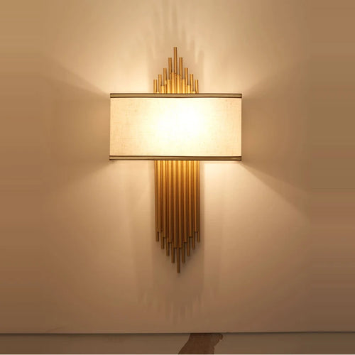 Design-Wandleuchte aus Kristall und goldfarbenem Edelstahl - vue 5 sur 23