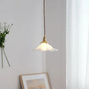 Pendelleuchte aus Glas und Messing im nordischen Vintage-Design