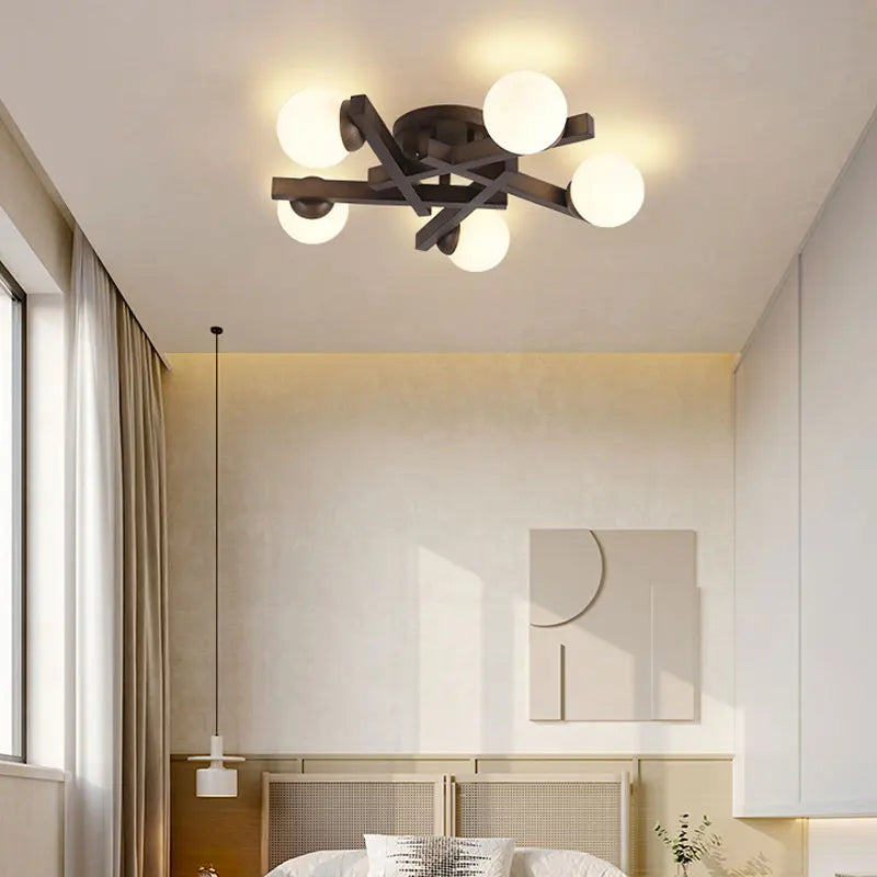plafonnier en bois et verre laiteux design nordique pour décoration intérieure - vue 3 sur 13