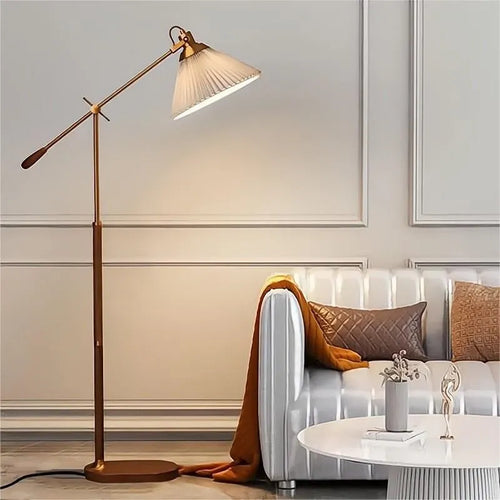 Lampadaire nordique en bois massif