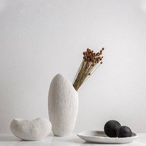 vase en résine avec texture corail pour décoration moderne