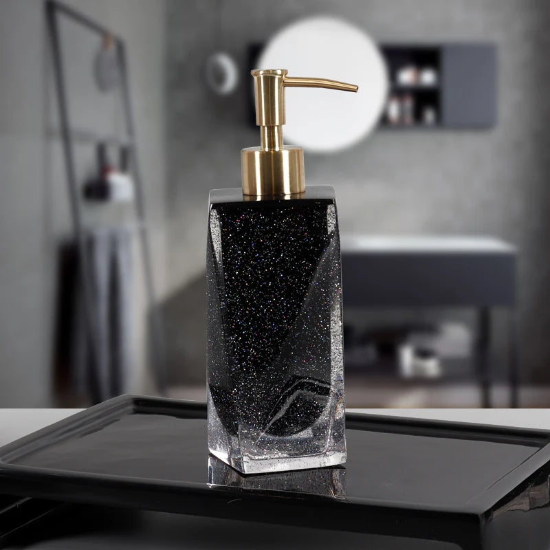 ensemble de cinq pièces pour salle de bain moderne et pratique - vue 3 sur 8