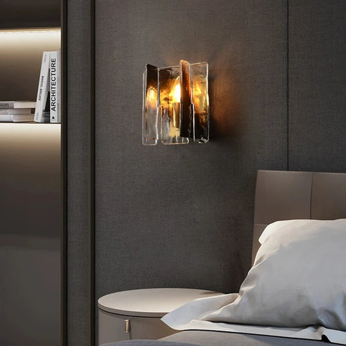 Elegante Wandleuchte aus Glas und Kupfer im nordischen Design - vue 5 sur 7