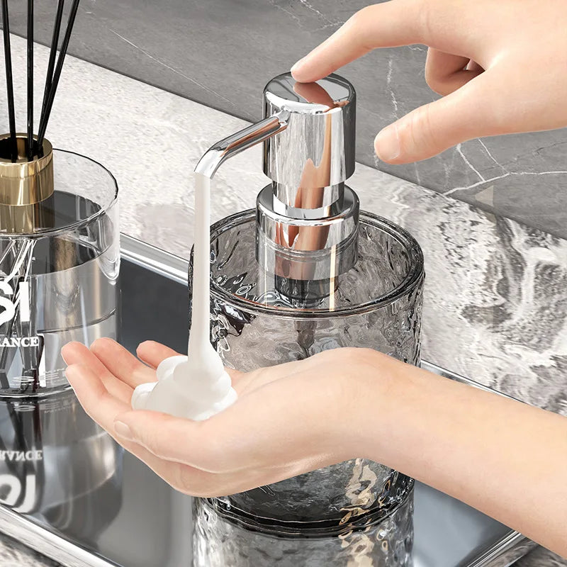 distributeur de savon rechargeable en acrylique pour usage quotidien - vue 4 sur 10