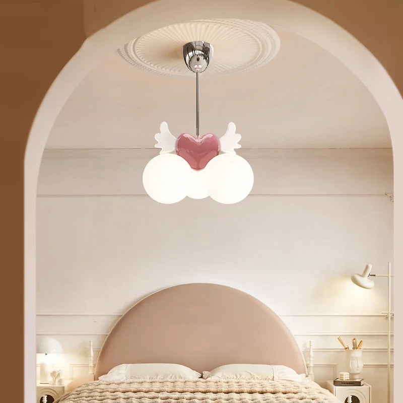 lustre d'amour animé moderne pour chambre d'enfant fille