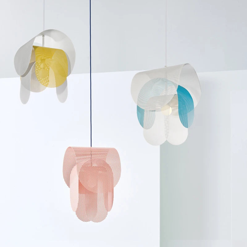 lustre design danois minimaliste en maille de fer - vue 4 sur 5