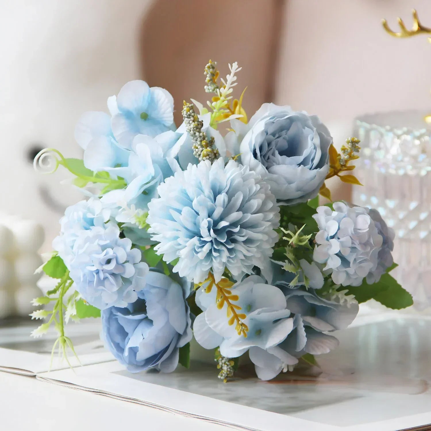 bouquet d'hortensias de pivoines artificielles pour décoration festive - vue 10 sur 11
