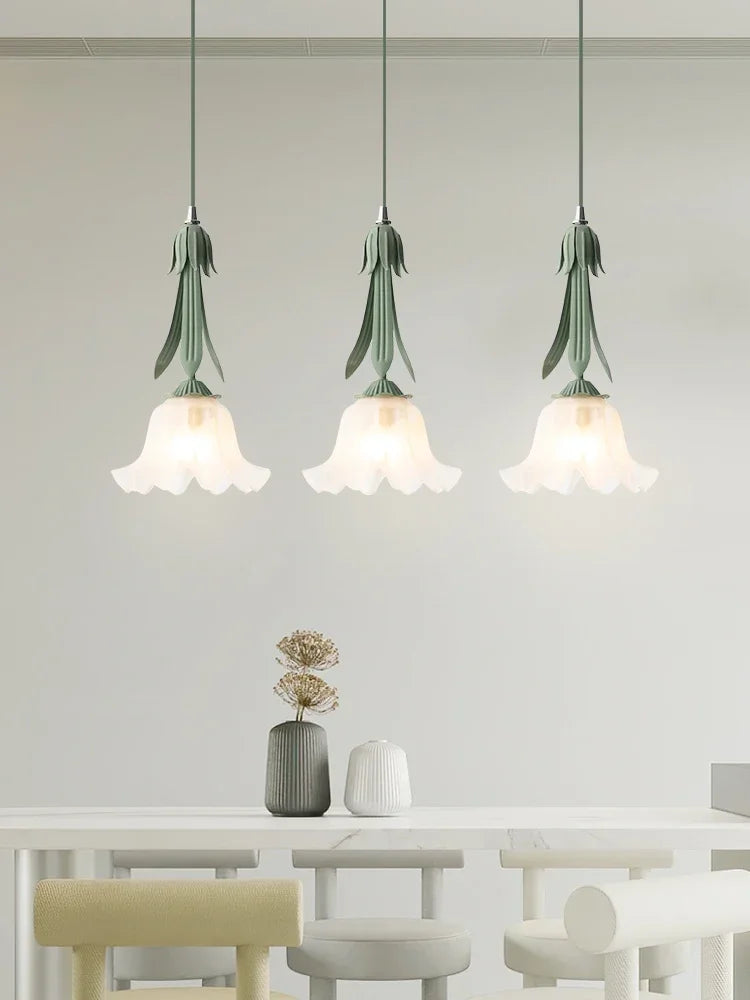 lustre en verre style français avec fleurs décoratives pour intérieur - vue 7 sur 10