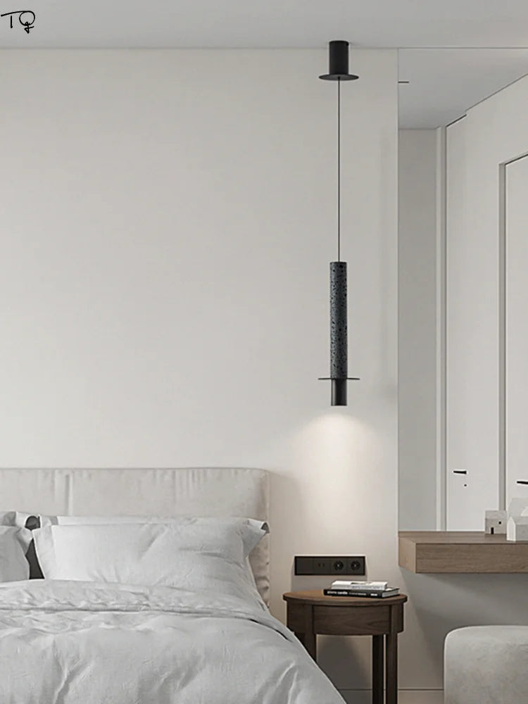 Moderne Pendelleuchte aus schwarzem Stein mit Loch – ideal für Bar oder Studio - vue 3 sur 9