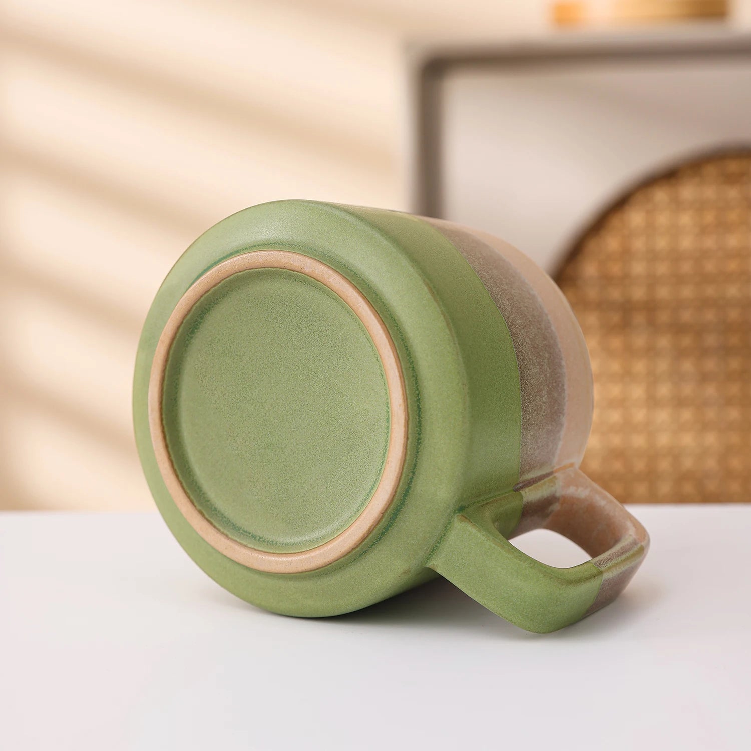 mug en céramique artisanal design élégant moderne - vue 4 sur 7