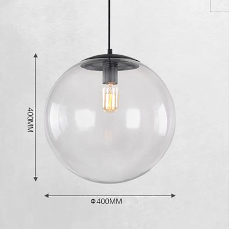 Minimalistische nordische Pendelleuchte mit Glaskugel - vue 4 sur 5