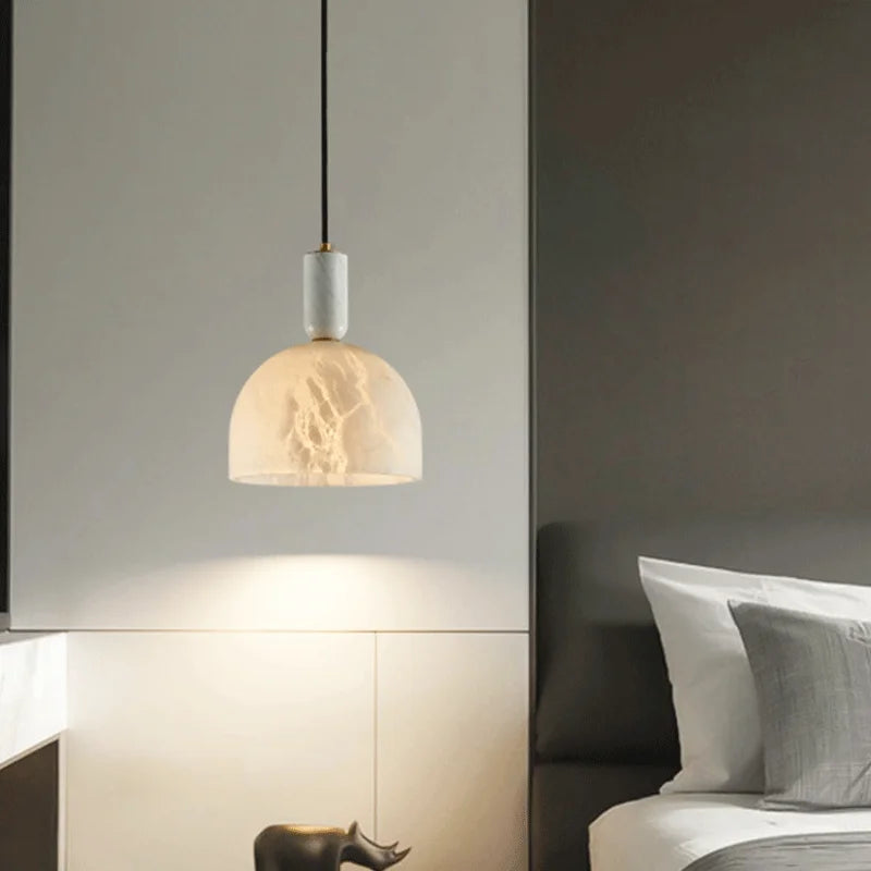 suspension en albâtre et cuivre pour décoration élégante