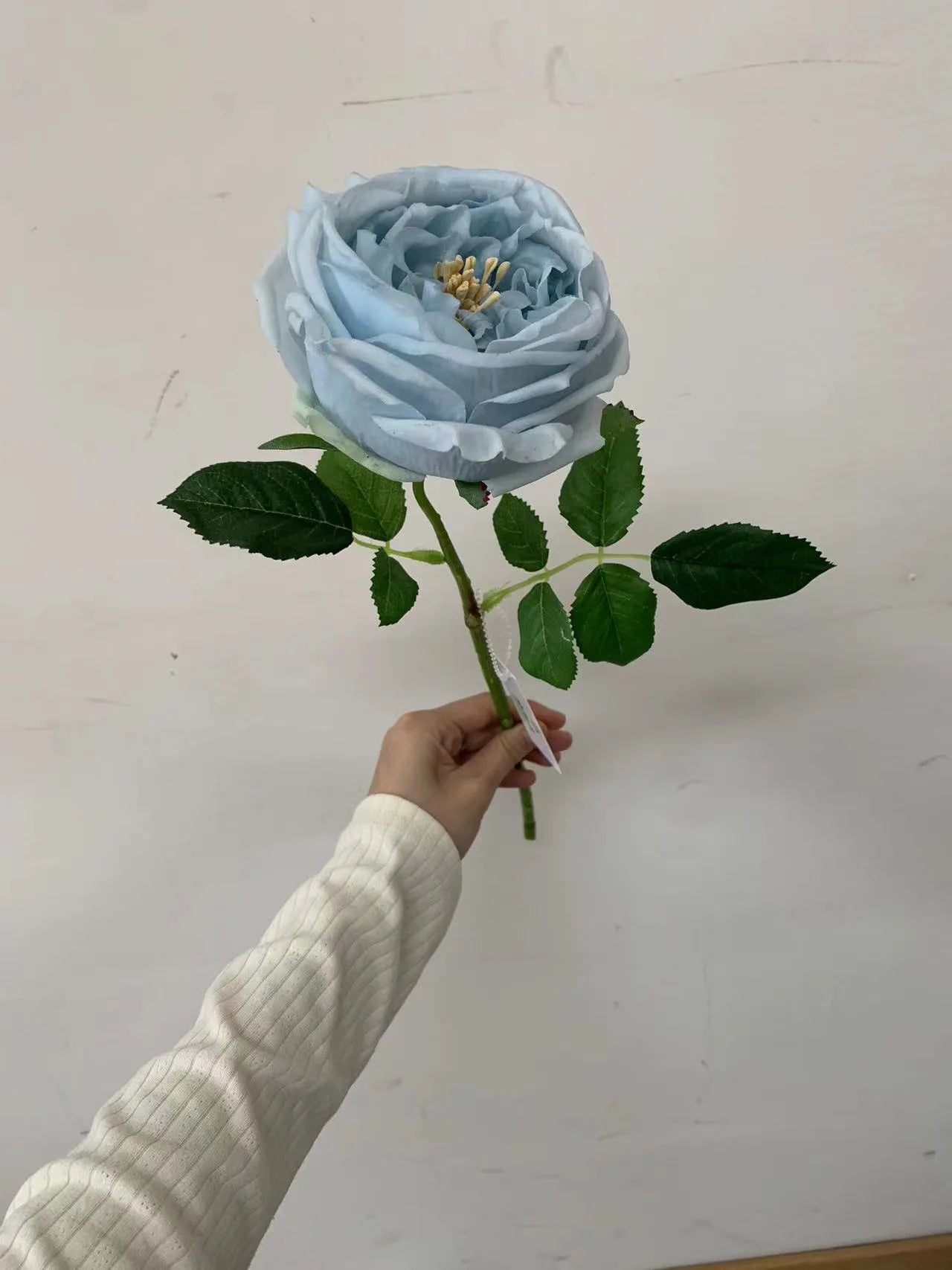 branche de fleurs artificielles en soie pour décorations festives et mariage - vue 11 sur 13