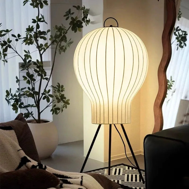 lampadaire en soie japonaise design wabi sabi pour décoration intérieure créative - vue 5 sur 8