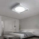Moderne minimalistische LED-Deckenleuchte für die Wohnraumbeleuchtung