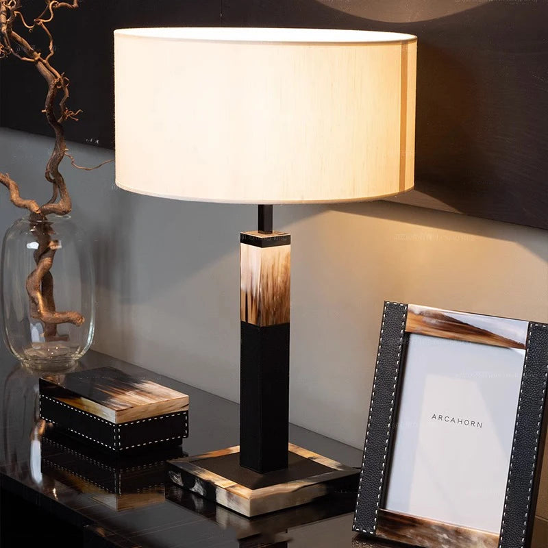 lampadaire de luxe design moderne pour salon côté canapé - vue 7 sur 8