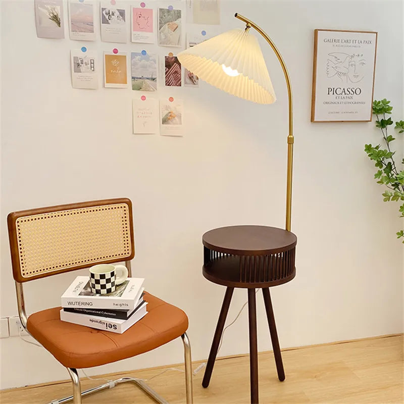 Lampadaire en bois moderne - vue 6 sur 8