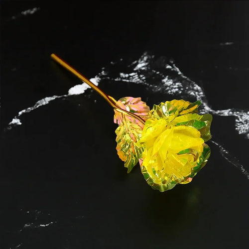fleur de rose en feuille artisanale pour la saint-valentin - vue 9 sur 14