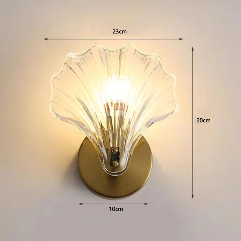 Design-Wandleuchte aus Glas für moderne Inneneinrichtung
