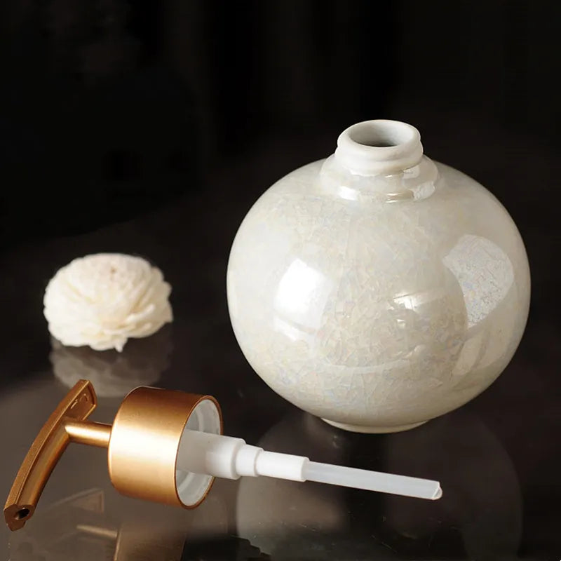 flacons en céramique vides à pompe pour cosmétiques et désinfectant - vue 3 sur 5