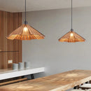 Minimalistischer Kronleuchter aus Walnussholz für modernes Vintage-Interieur