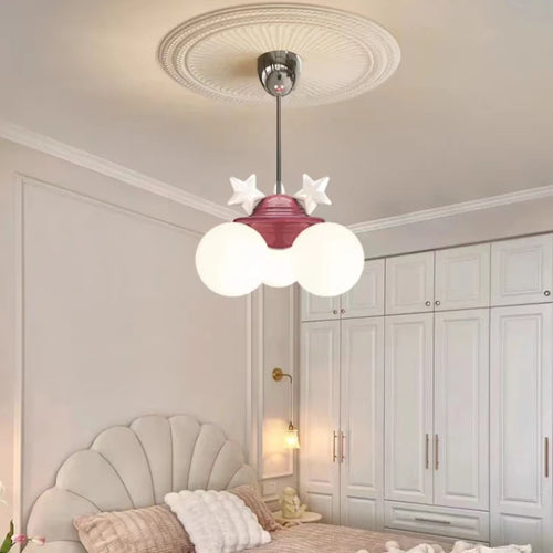 lustre romantique pour chambre d'enfant décor princesse en verre