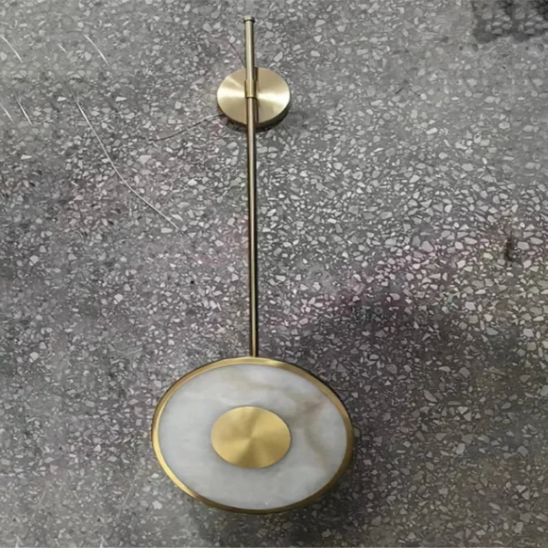 Wandleuchte aus Naturmarmor und goldfarbenem Metall modern - vue 4 sur 6