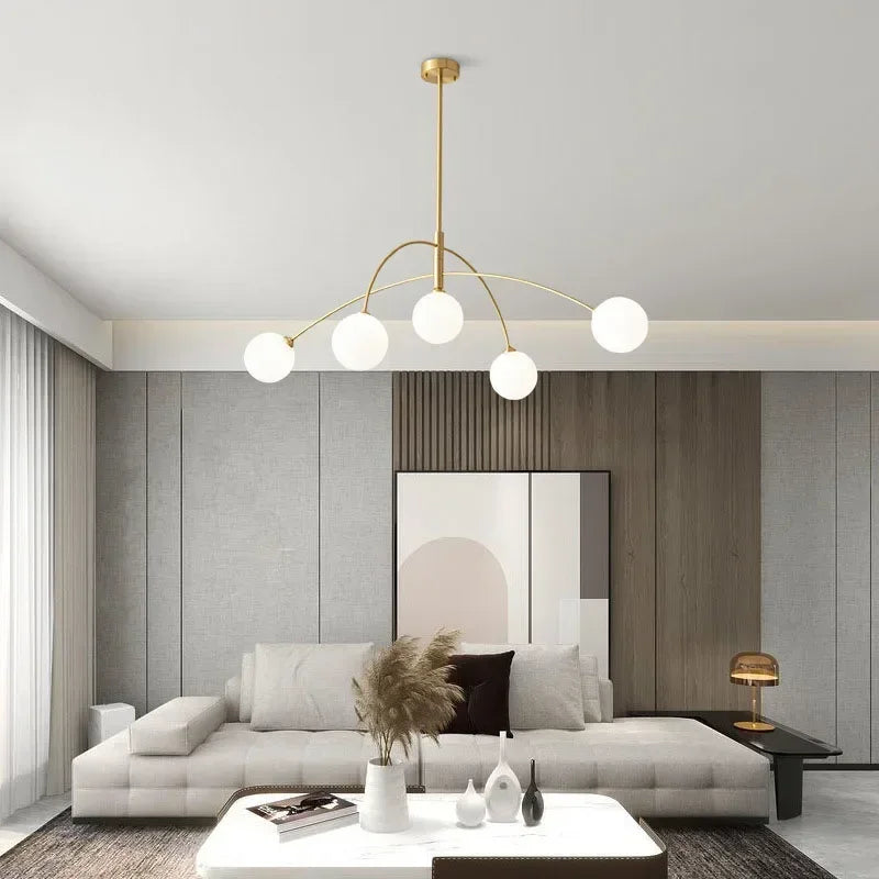 Moderner Kronleuchter aus Milchglas für elegantes Interieur - vue 3 sur 8