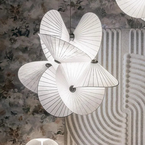 Lustre torsadé blanc moderne