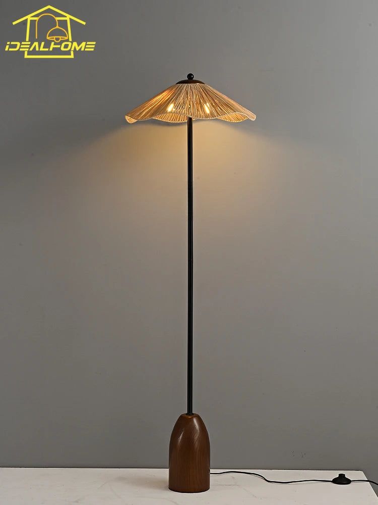 Lampe de sol en bois tissé herbe médiévale minimaliste wabi-sabi
