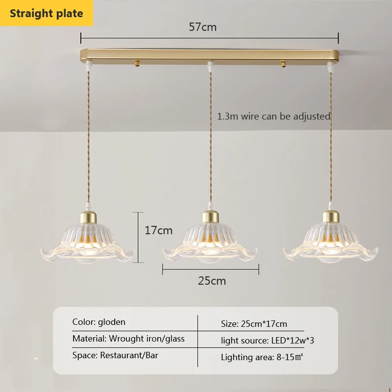 Moderne Pendelleuchte aus Glas für elegante Innendekoration