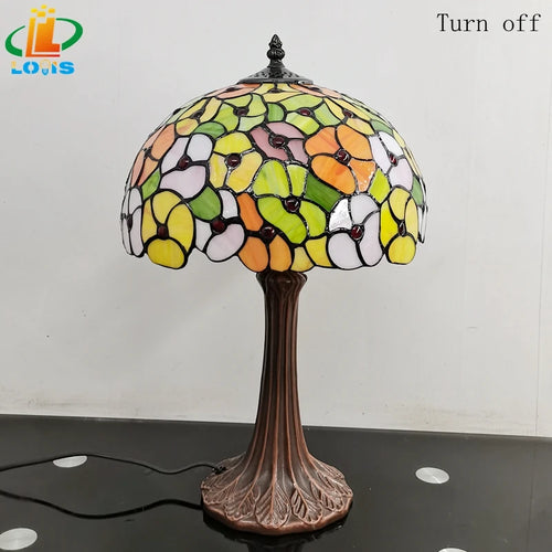 Tischlampe im Tiffany-Stil mit dekorativer Blumenverzierung aus farbigem Glas - vue 6 sur 6