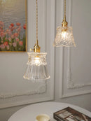 suspension en verre au design nordique moderne pour intérieur élégant