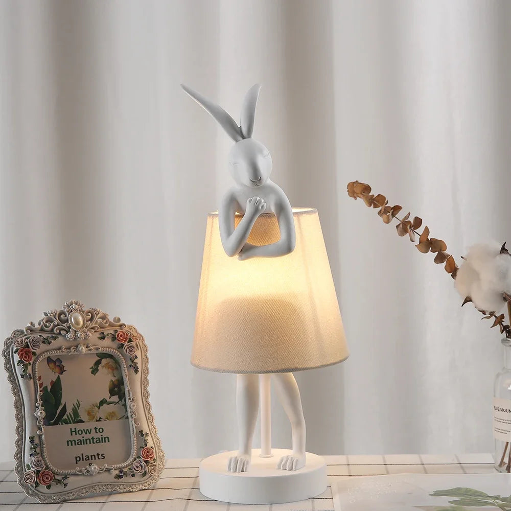 lampe de bureau lapin en résine design rétro pour décoration intérieure - vue 11 sur 12