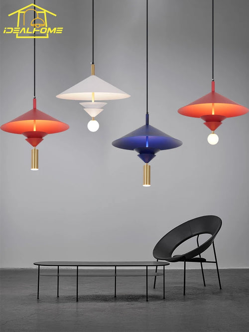 suspension moderne minimaliste et chaleureuse pour restaurants et bars