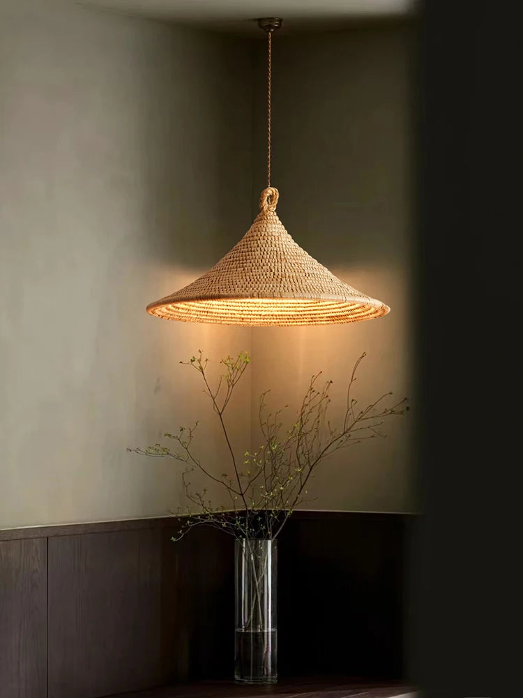 Lustre de style japonais tressé en rotin clair - vue 5 sur 10