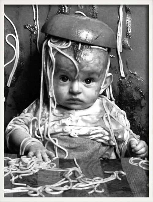 affiche femmes buvant vin et mangeant spaghettis décoration murale